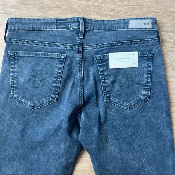 NWT - AG Adriano Goldschmied The Legging Ankle Jean - size 30 - Picture 7 of 8